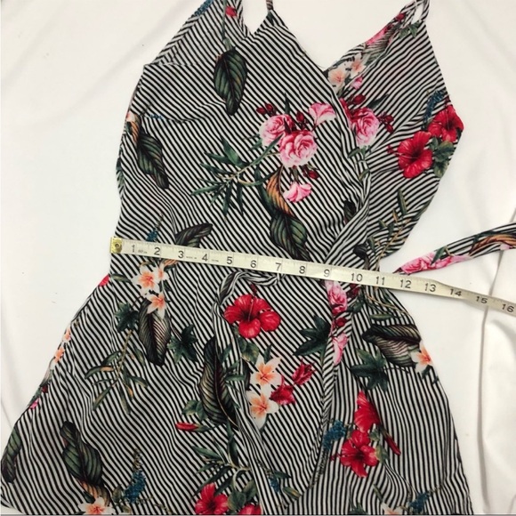 Dress forum wrap front shorts romper floral & stripe girly vacation boho resort - Picture 9 of 14